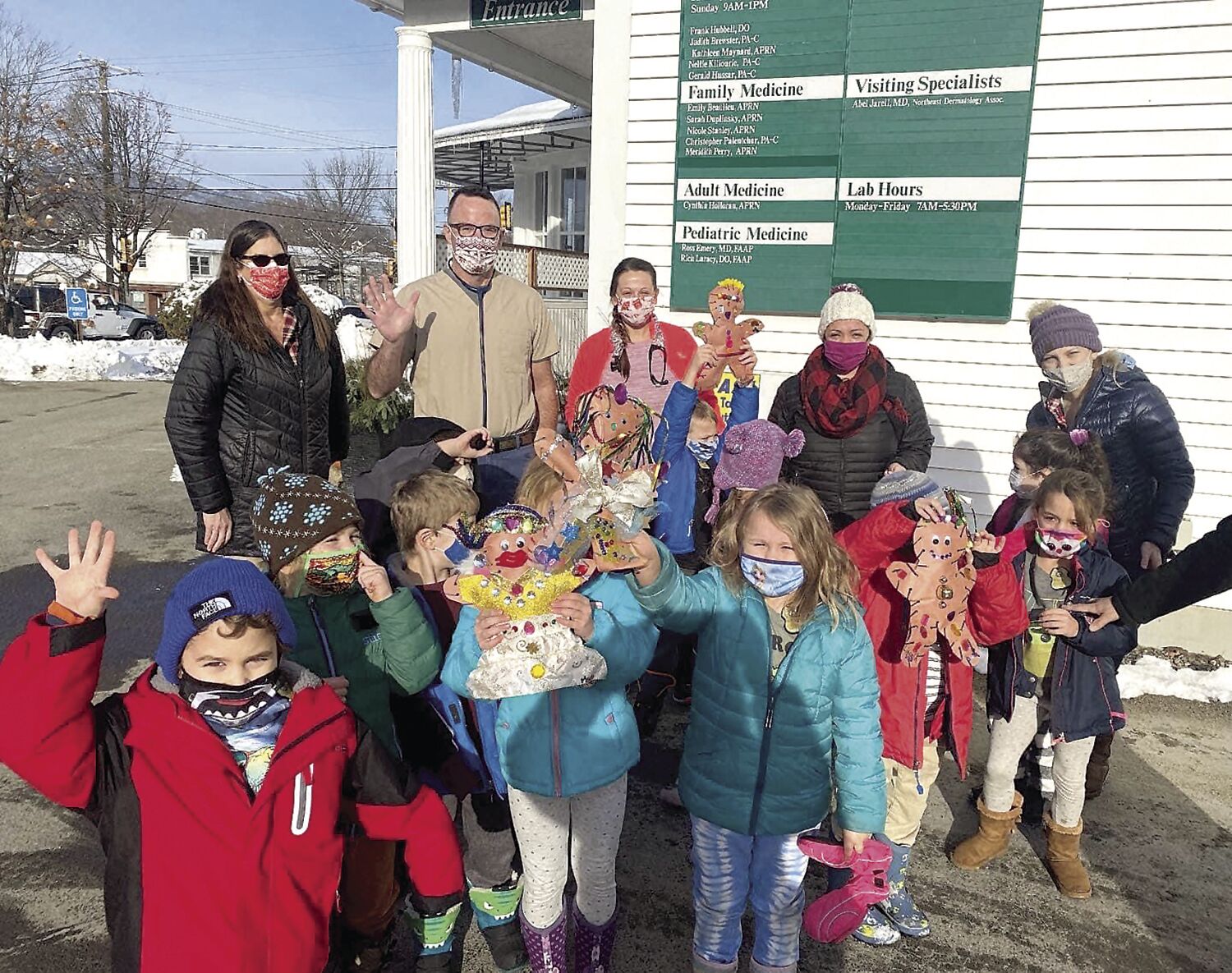 Pine Tree School revives gingerbread man hunt